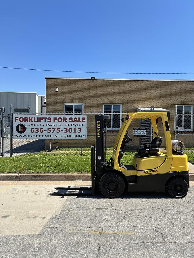 Used Hyster 5,000 lb Solid Pneumatic Forklift — Used | Fully Serviced | Warranty
