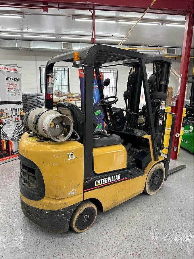 Used CATERPILLAR GC25K