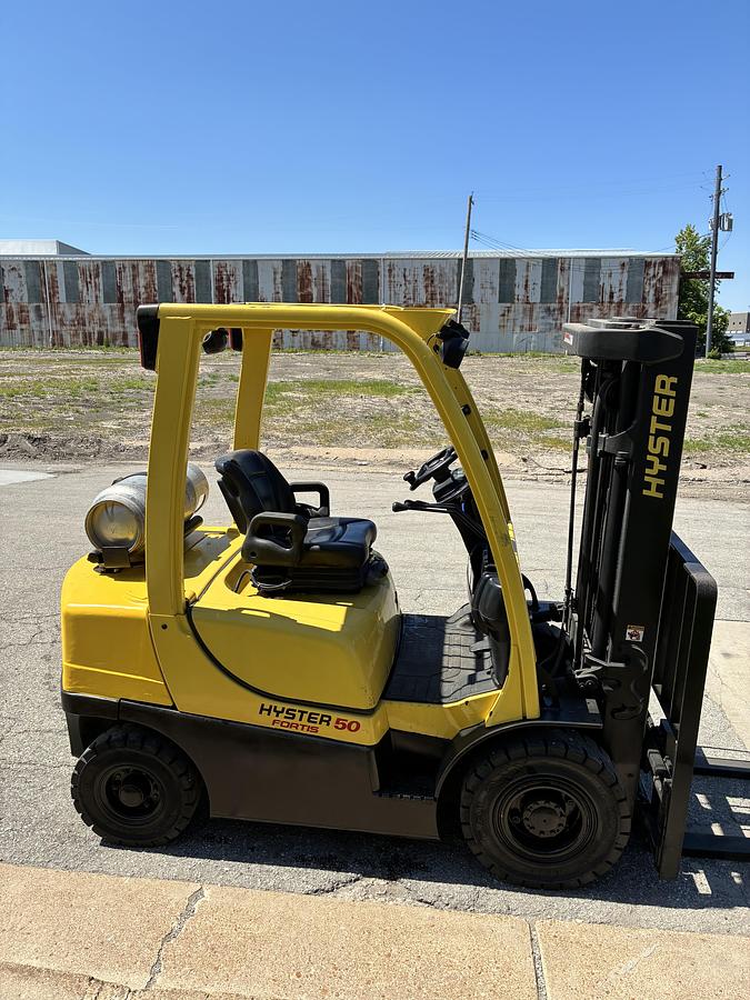 Used Hyster 5,000 lb Solid Pneumatic Forklift — Used | Fully Serviced | Warranty