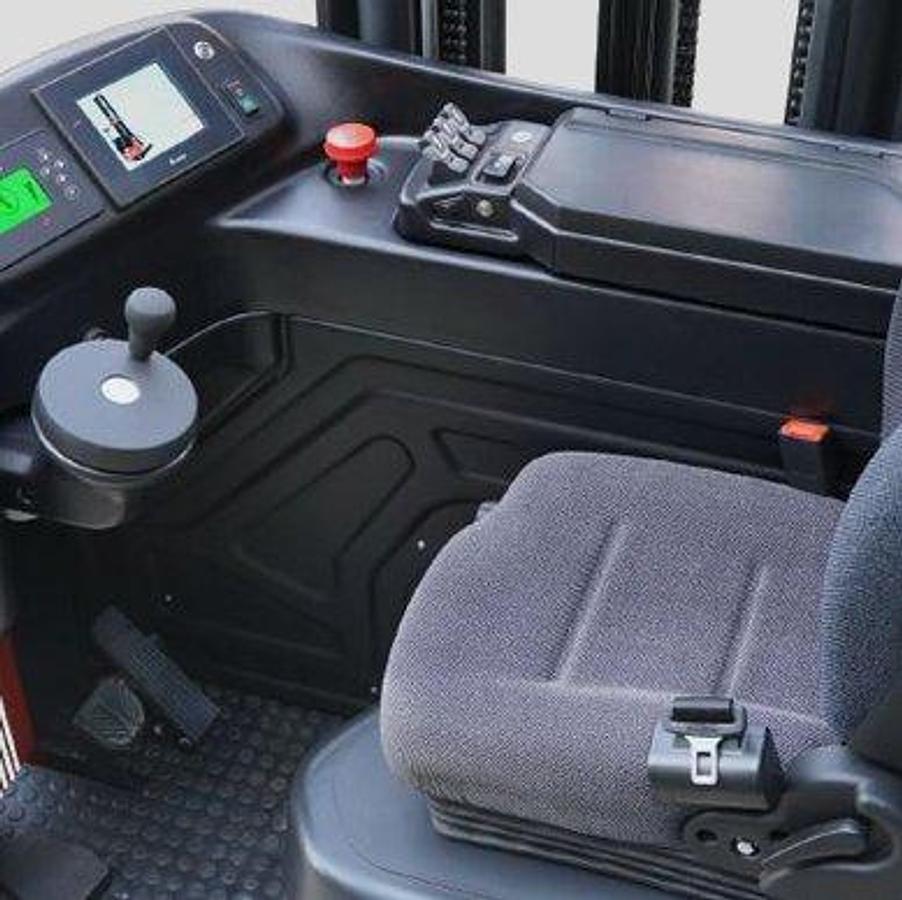 AC powered narrow aisle reach stacker - High reach - High efficiency.