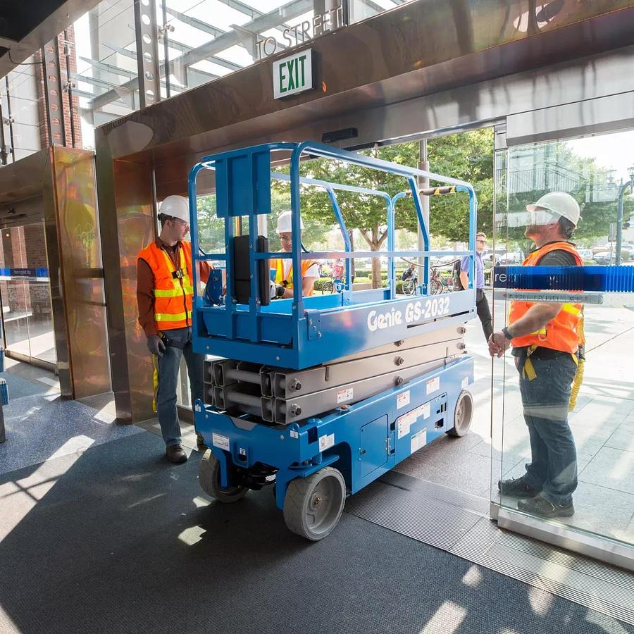 20-21 ft. Scissor Lift, Electric, Narrow