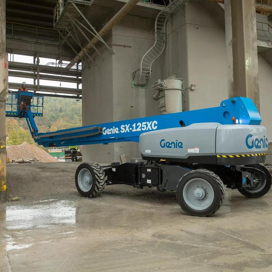 125 ft. Telescopic Boom Lift, Diesel