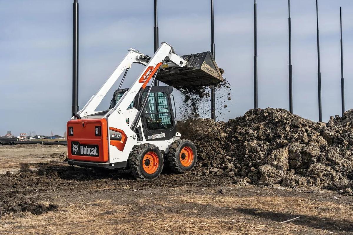 1,700-1,900 lb. Skid Steer