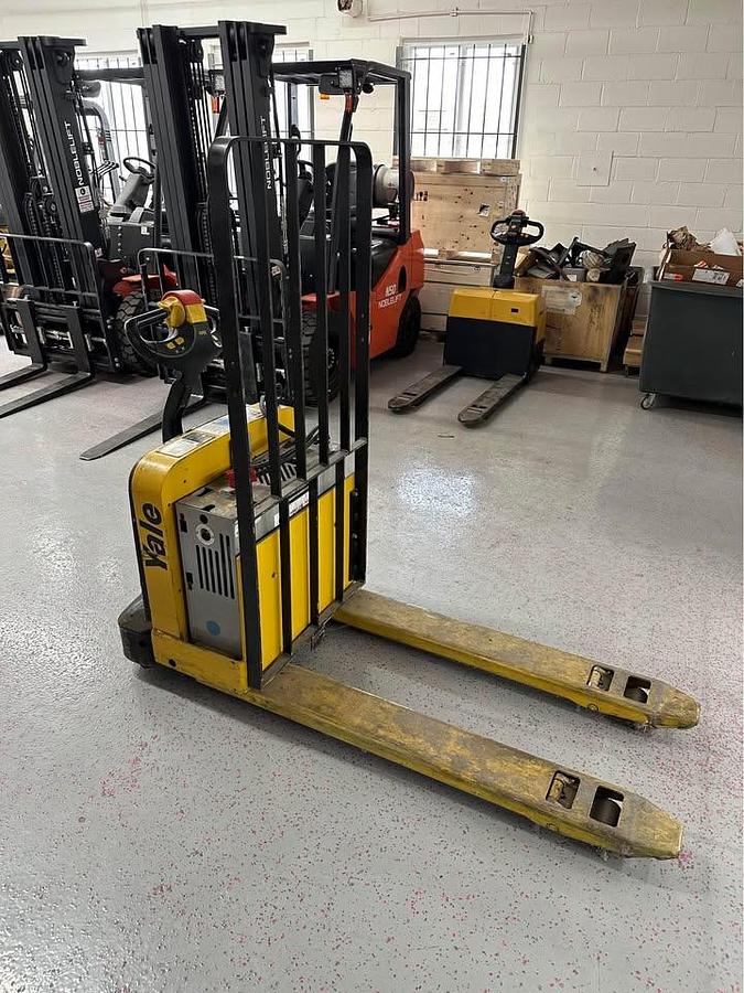 Used YALE MPW050-EN24T2748