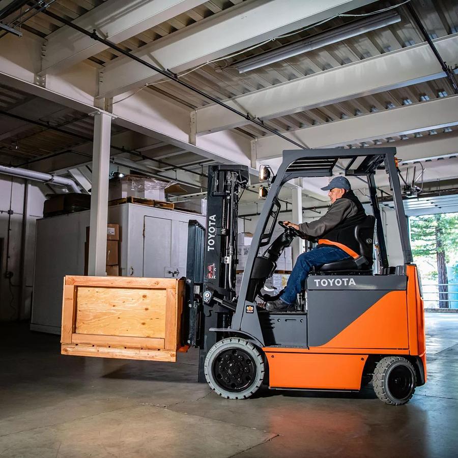 5,000 lb. Electric Warehouse Forklift, Cushion or Pneumatic Tires