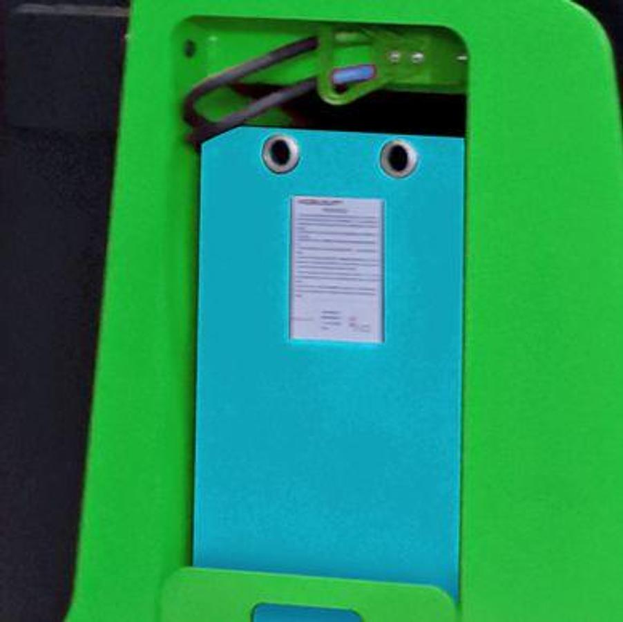 Lithium man-up order picker  - High reach - High productivity.