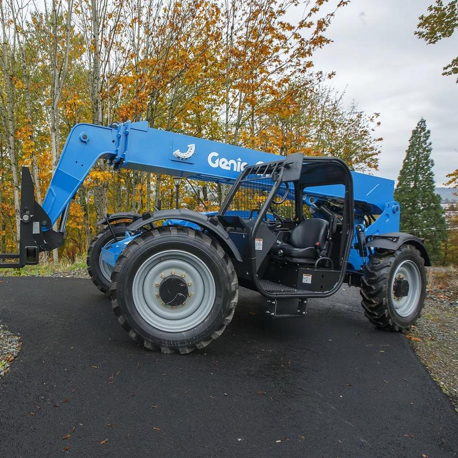8,000 lb. Telehandler, 40-49 ft., Variable