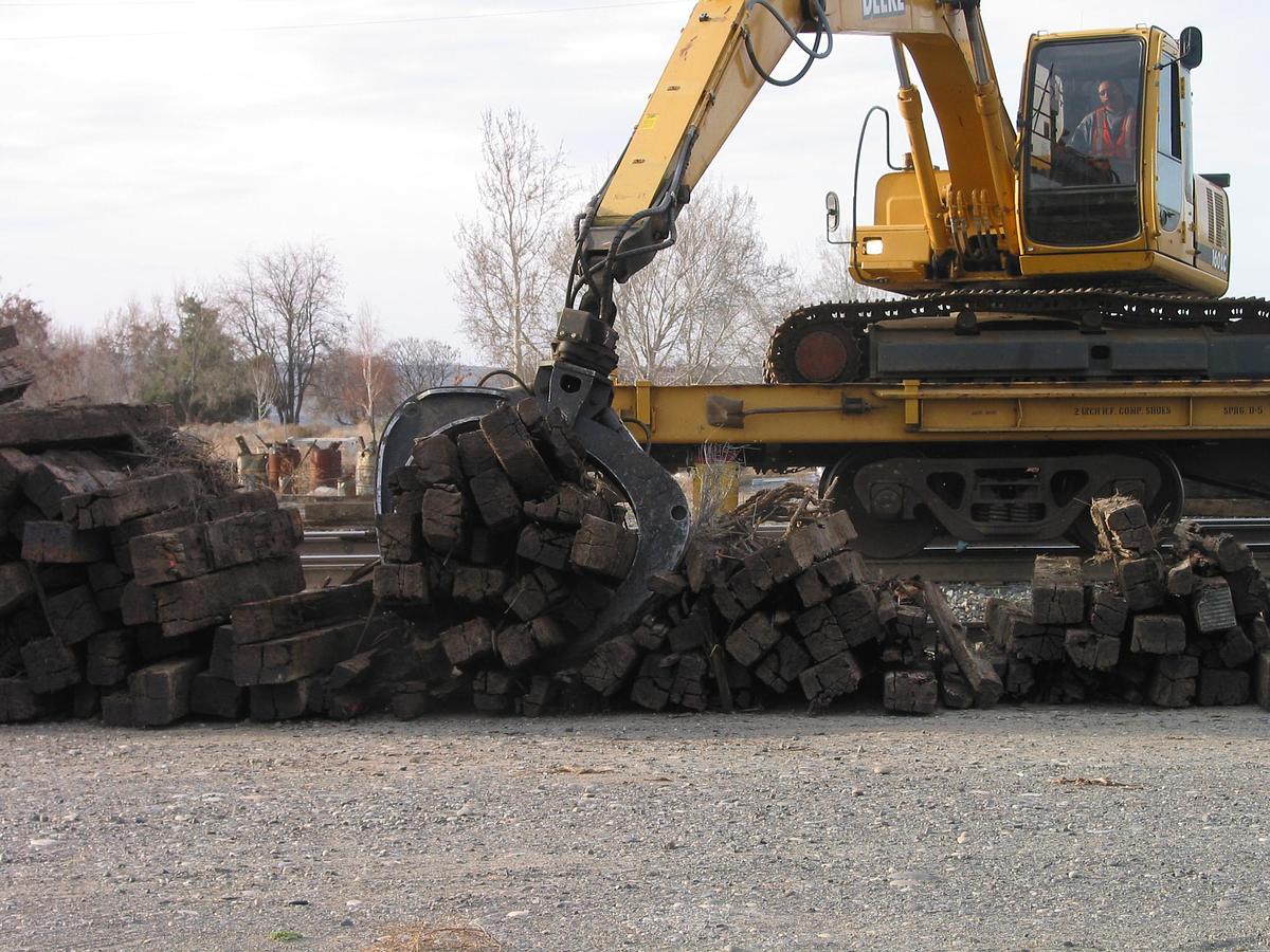 2026 Robotec Loose Tie Grapple RA
6806RA-RT142