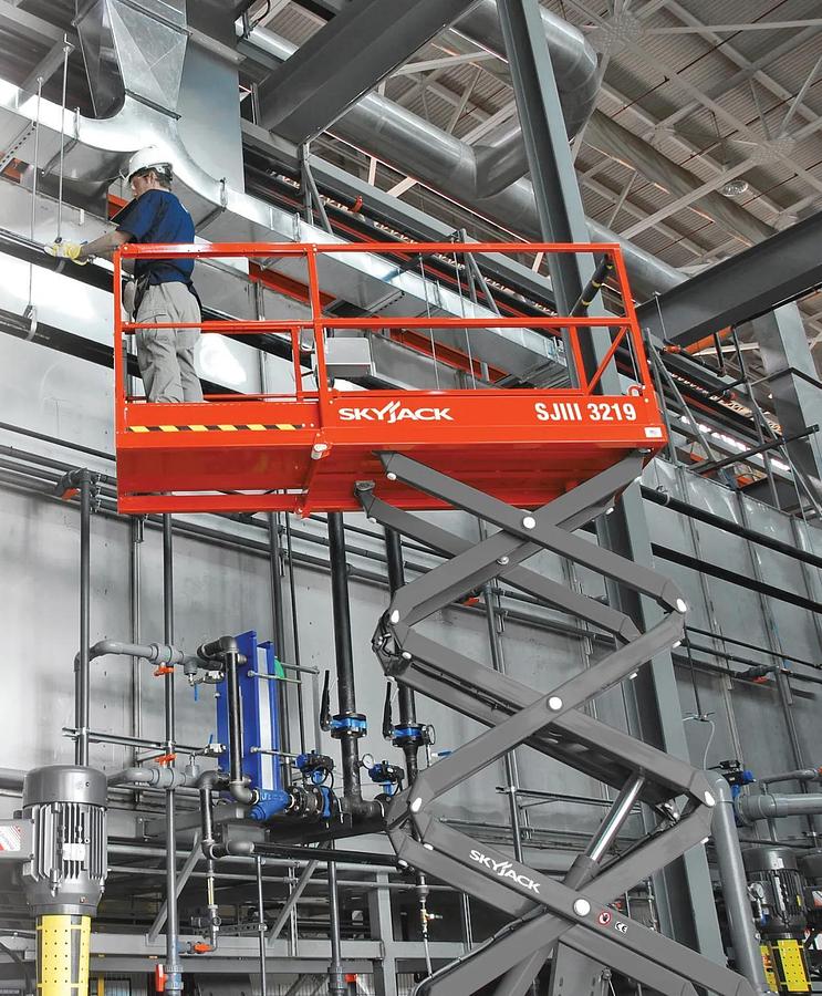 19 ft. Scissor Lift, Electric, Narrow