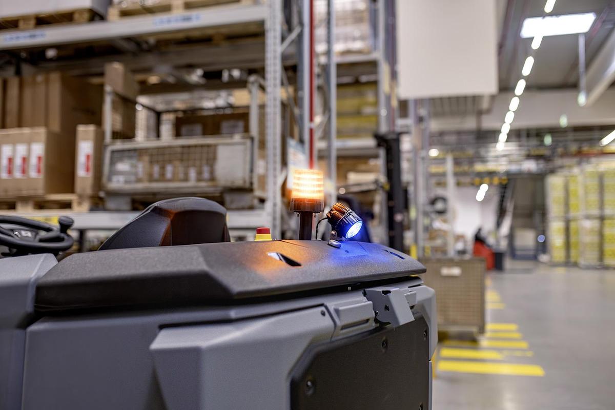 KIRA BD 200 Autonomous Floor Scrubber