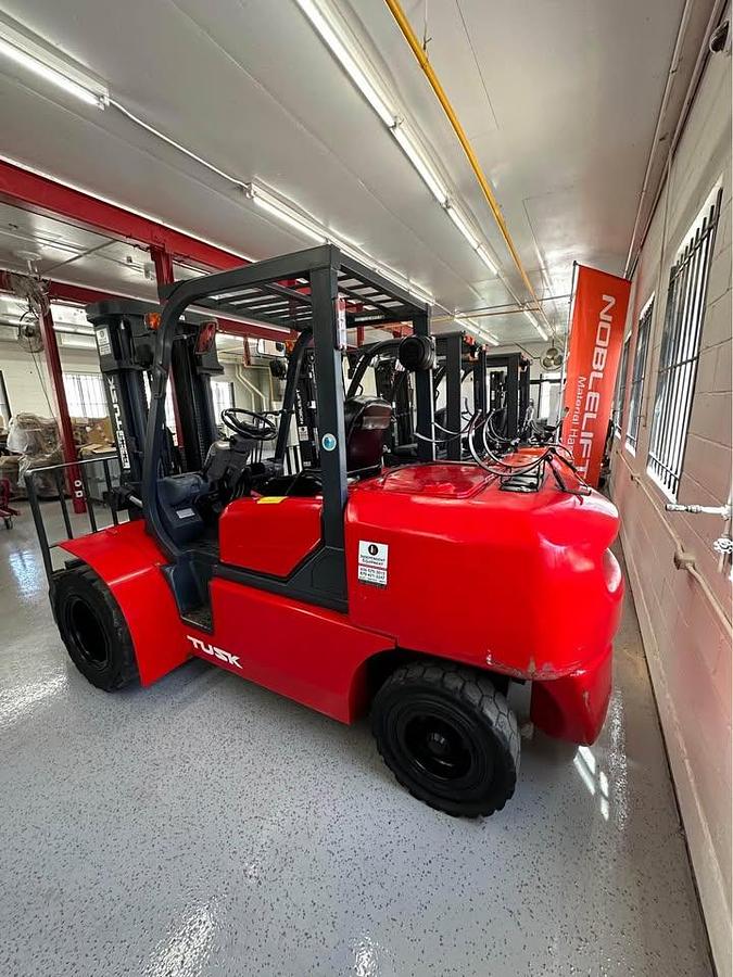 Used 2014 TUSK/KOMATSU 1000PG-8