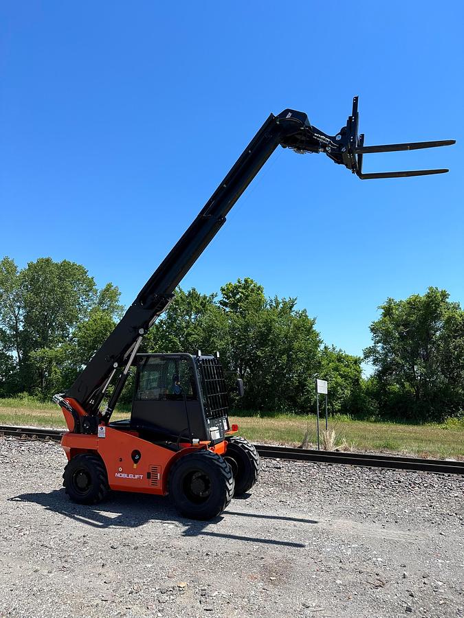 Noblelift FTH50 - FTH60 5,000 - 6,000lbs Diesel Pneumatic Tire Telehandler