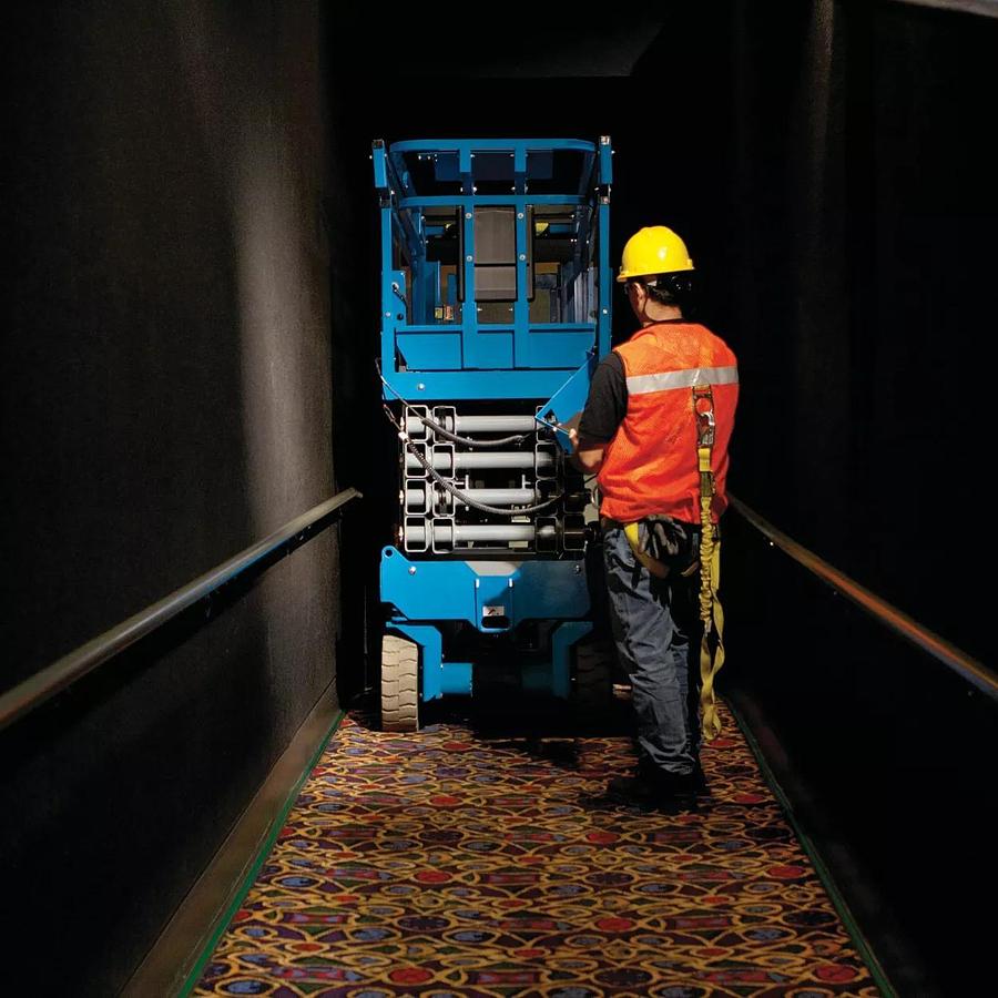 30-33 ft. Scissor Lift, Electric, Narrow