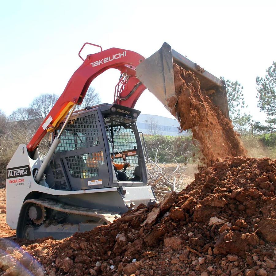 2,900-3,100 lb. Compact Track Loader