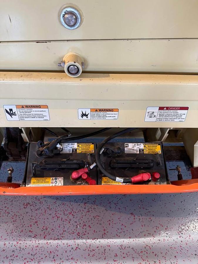 Used 2019 JLG 2632ES Scissor lift