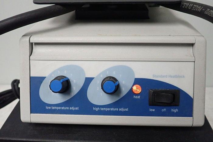 Used Troemner VWR 13259-030 Standard Heat Block w/ Medo LA-45B-A1102-E1-0513 Air Pump