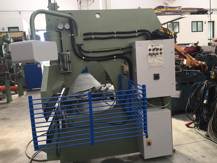 Usato PIEGATRICE M.RIBOLDI IDRAULICA 8050 X 50 TON