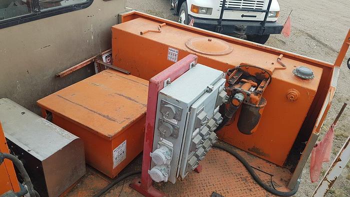 Used 2002 WELCAN 4 Axle Carrier Style Oilfield Pump / Kill Truck