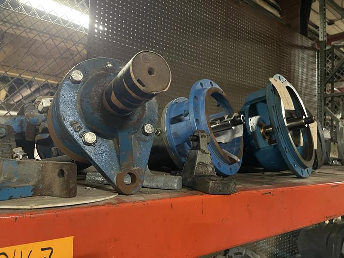 Used ASSORTED PUMP PARTS