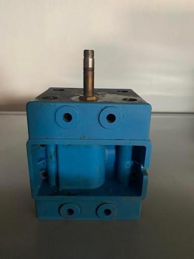Used FESTO MFHE-3-1/2 10421 CN43