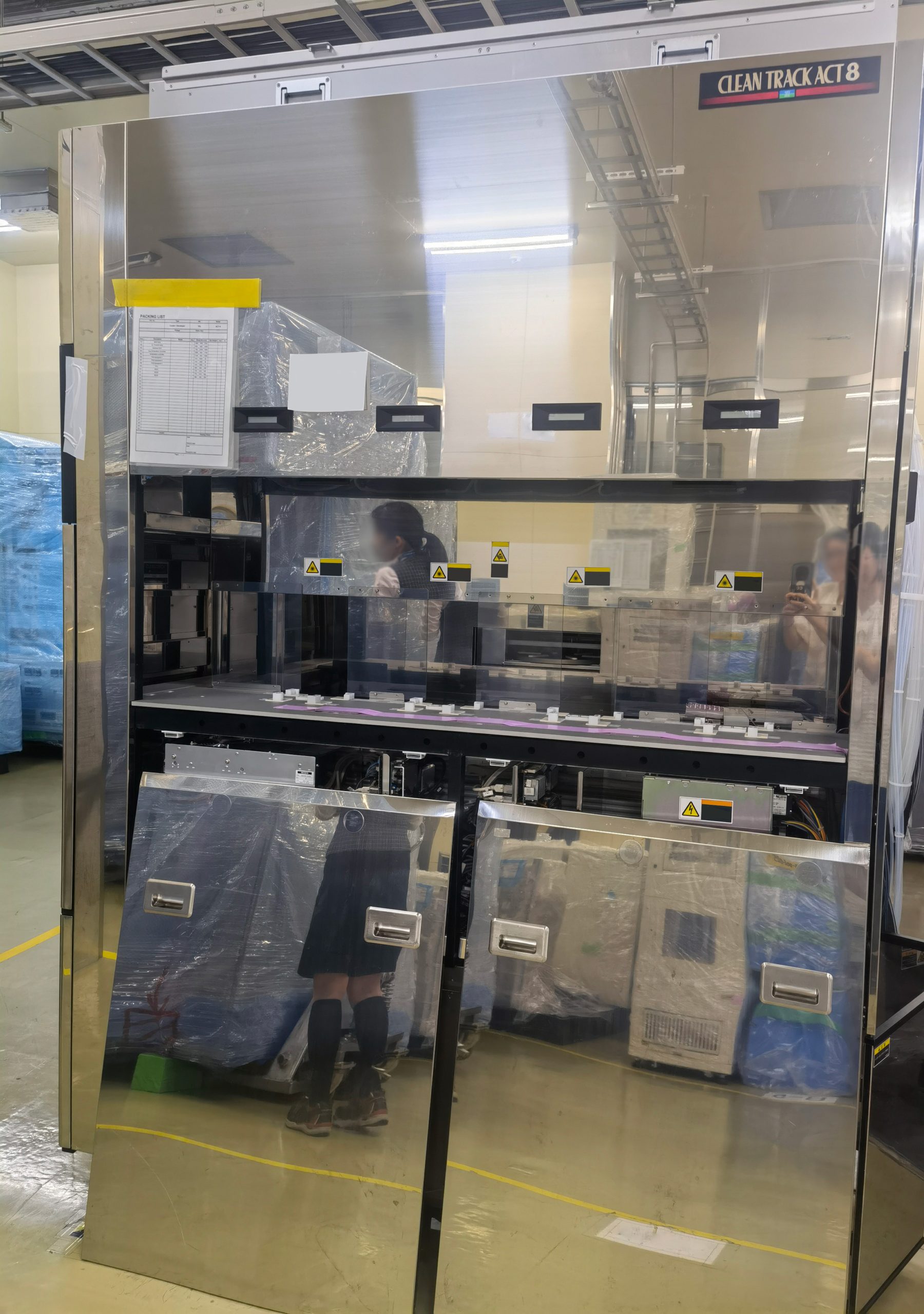 Used 2000 TEL Act 8 Coater / Developer