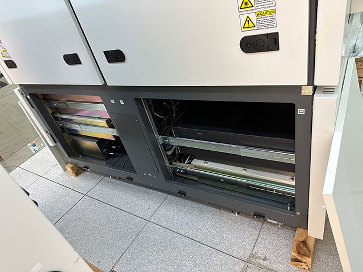 Used 2004 KLA Viper 2435