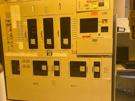 Used 1999 NIKON NSR S-203B Stepper