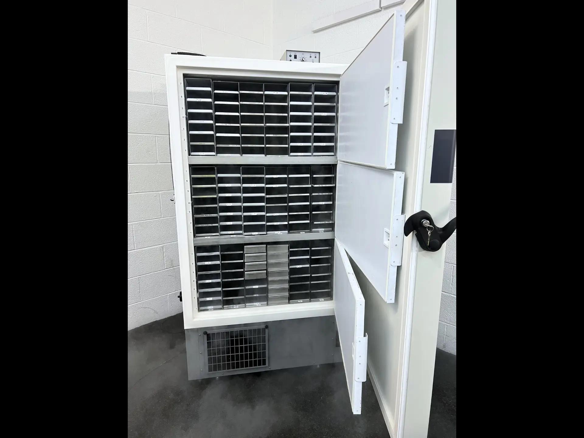 Used Brunswick Innova U725-86 Ultra Low Temperature Freezer