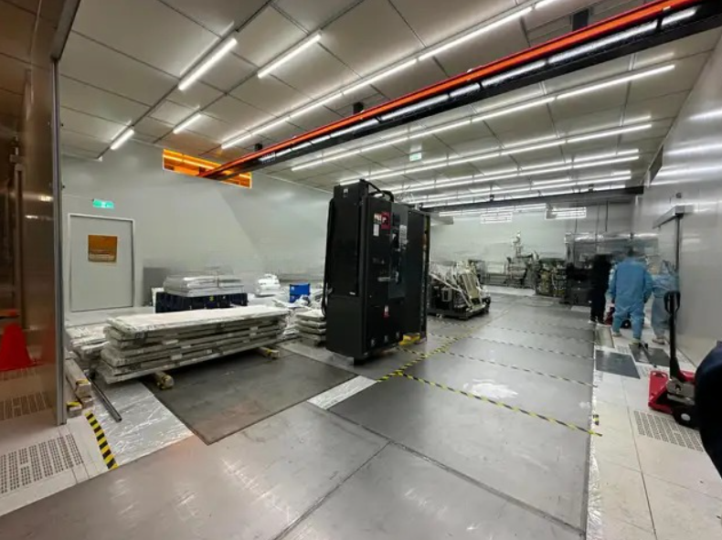 Refurbished 1999 Axcelis (Eaton) NV GSD-HE Ion Implanter