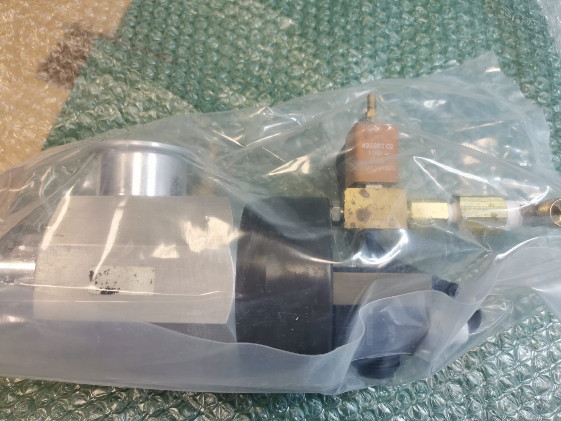 Used Eaton Nova 6200AV VAT Solenoid valve Assy