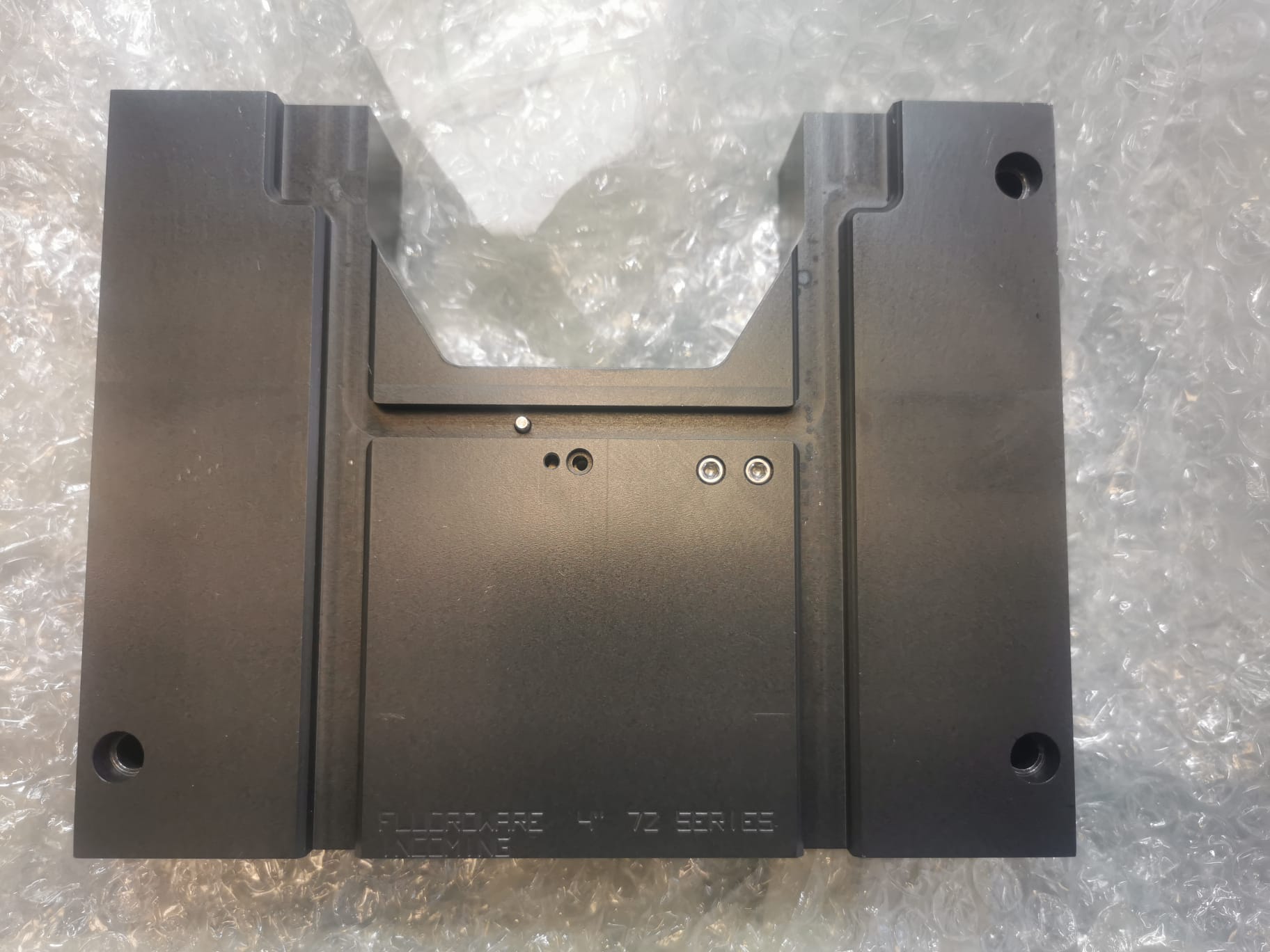 Used Eaton Nova 6200AV Fluoroware Incoming Holder