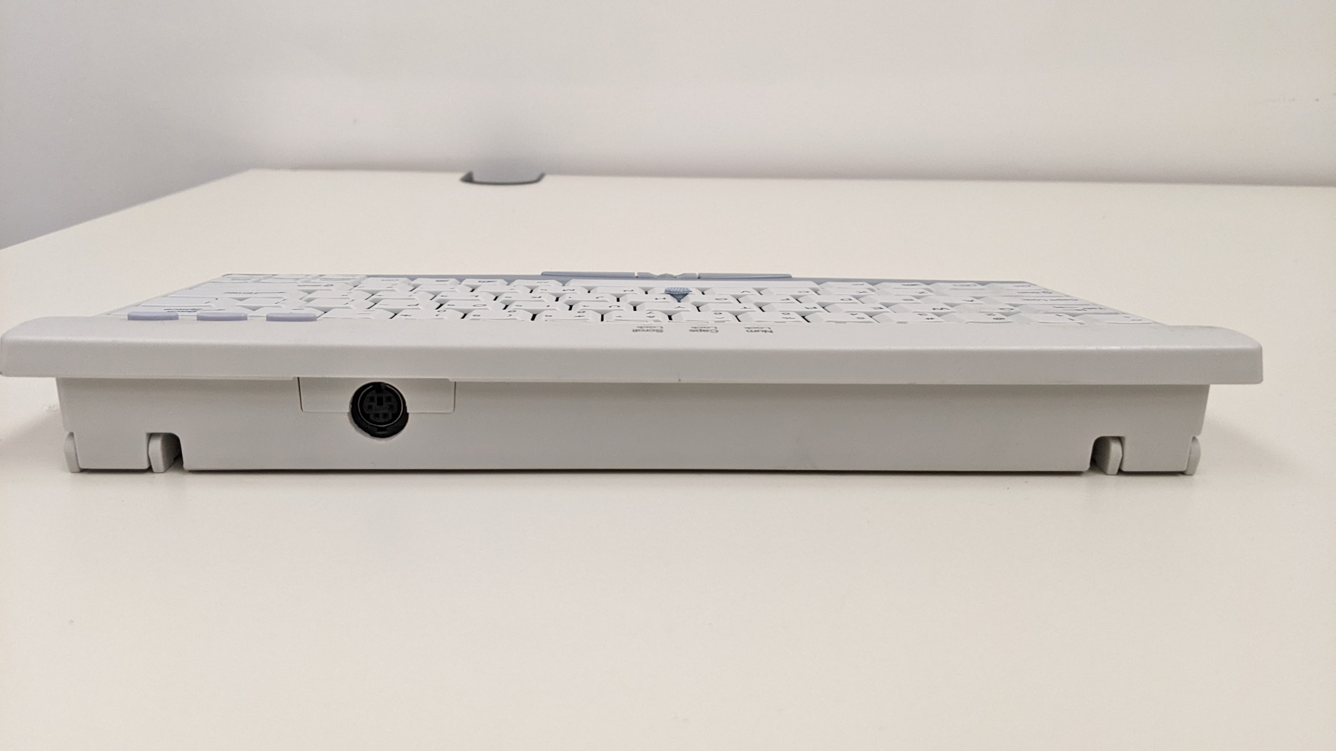 Used Plat' Home Co., Ltd. Oki Electric Technology (Kunshan) Co., Ltd. Mini Keyboard III -R