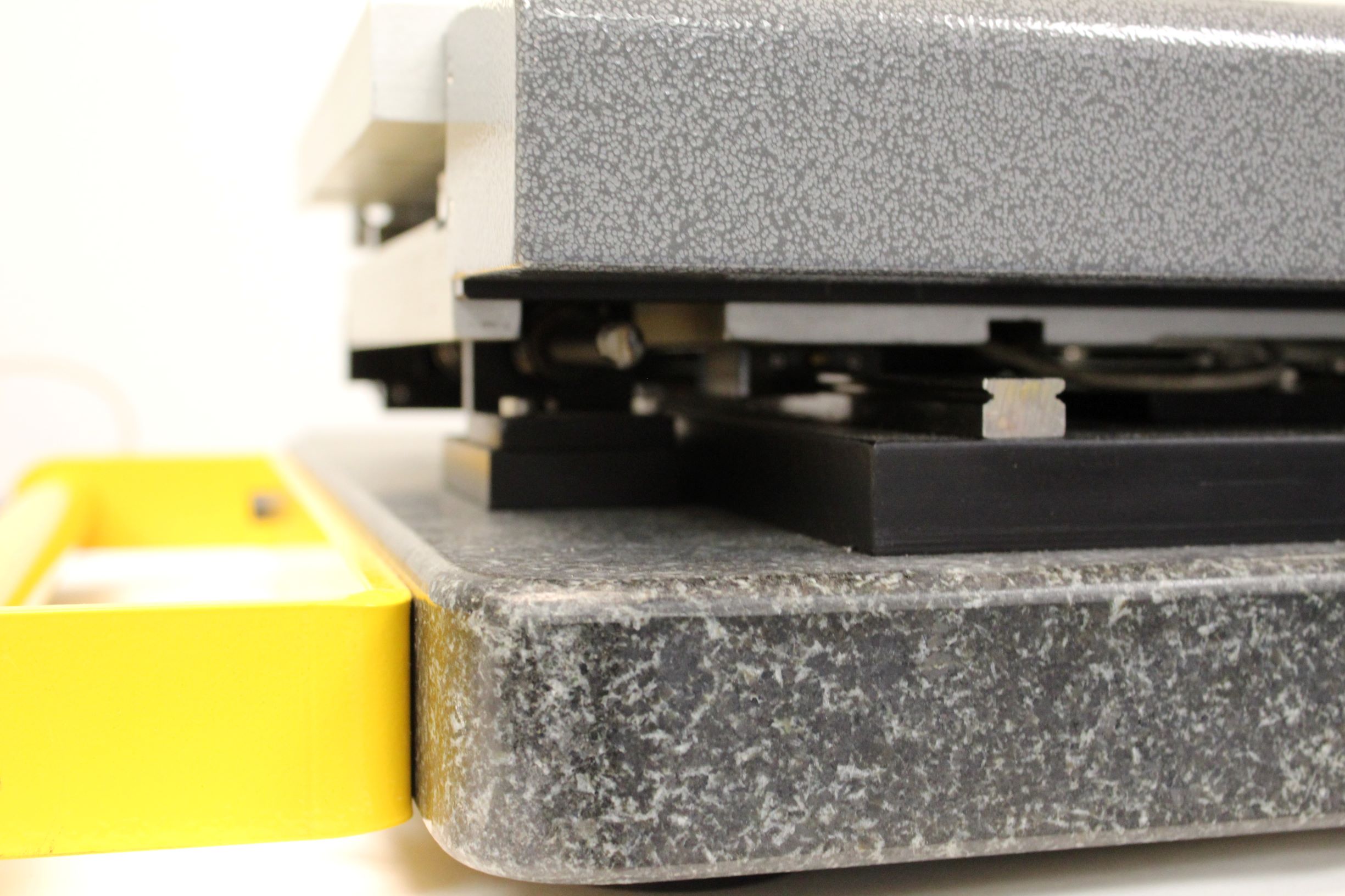 Used Caltex Systems AMS-845xyz Microscope