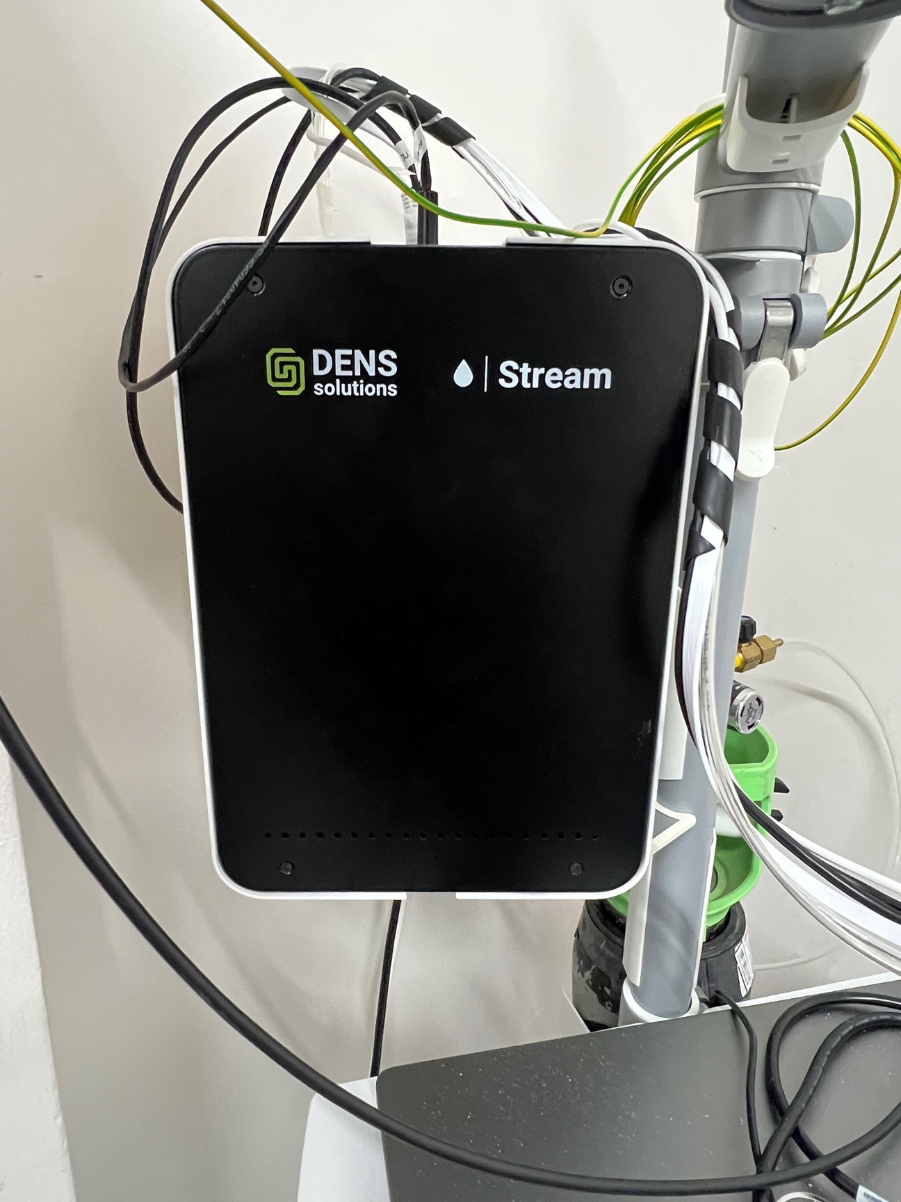 Used DENS Solutions Ocean & Stream TEM Holders with Liquid Supply / Pumping Station