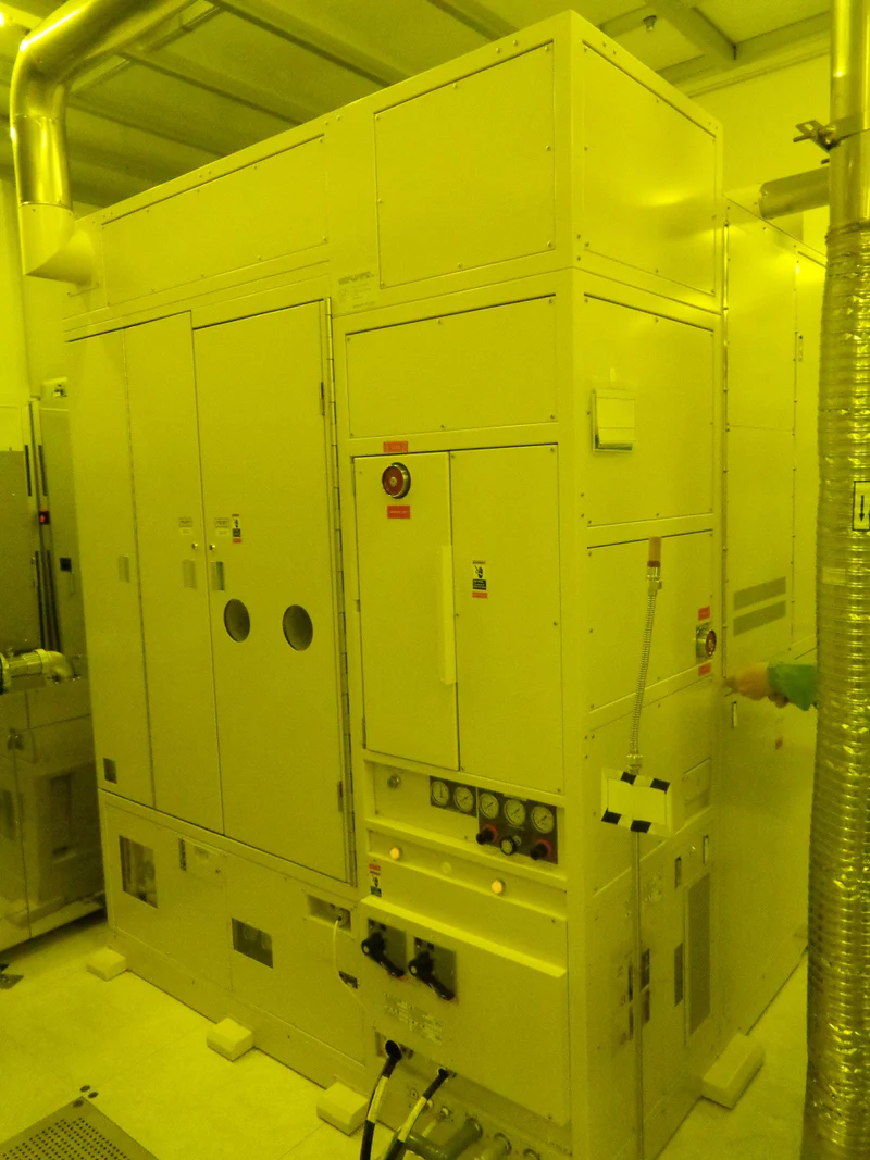 Used 2000 Canon FPA 3000 iW Stepper