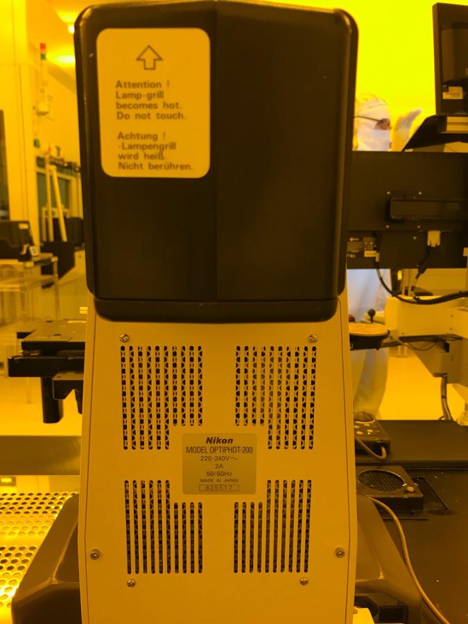 Used 1997 NIKON 7 Optiphot 200