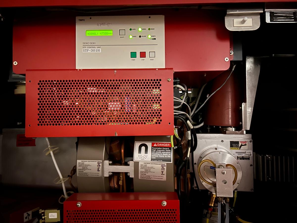 Used 2000 Varian E500 EHP Medium Current Implanter