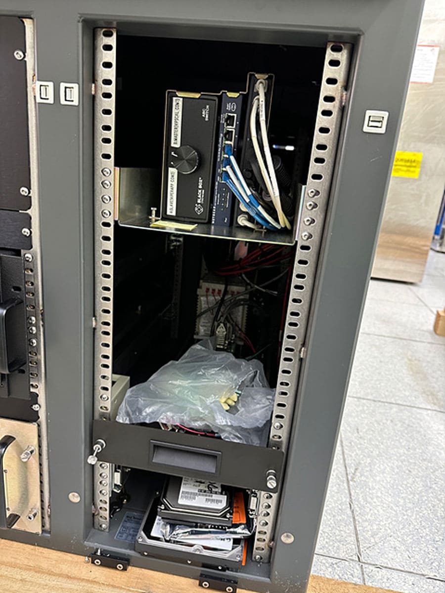 Used 2004 KLA Viper 2435