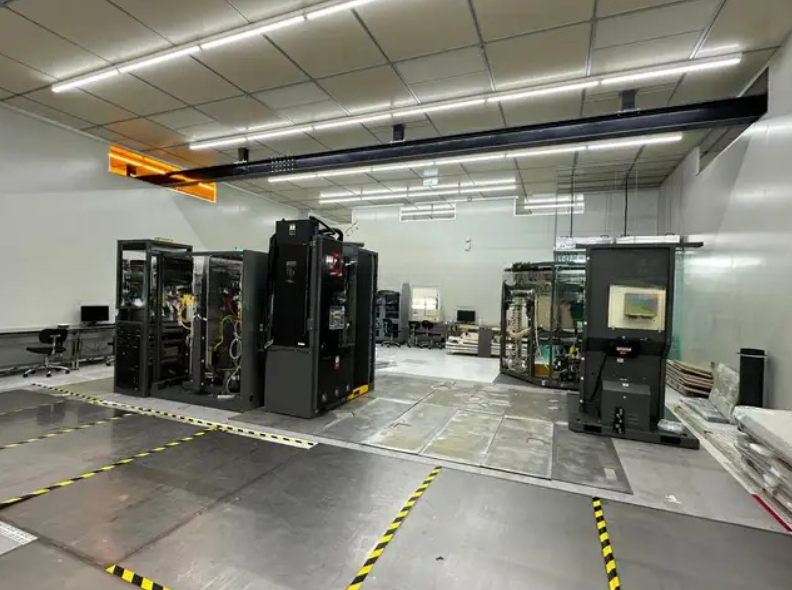 Refurbished 1999 Axcelis (Eaton) NV GSD-HE Ion Implanter