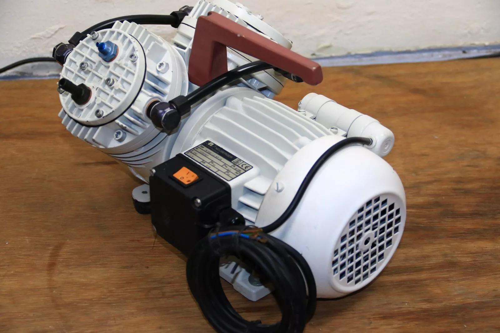 Used KNF Neubergrer N 035.1.2 AN.18 DIAPHRAGM VACUUM PUMPS