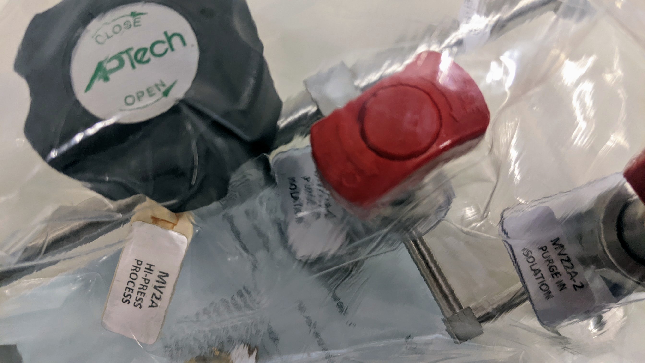 Used Versum Materials - AP Tech H2/N2 HFS High Press SideA MV2,V2,V13