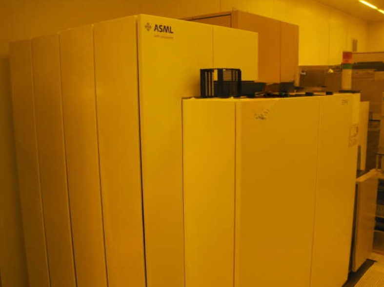 Used 2006 ASML PAS 5500/100D i-Line Stepper