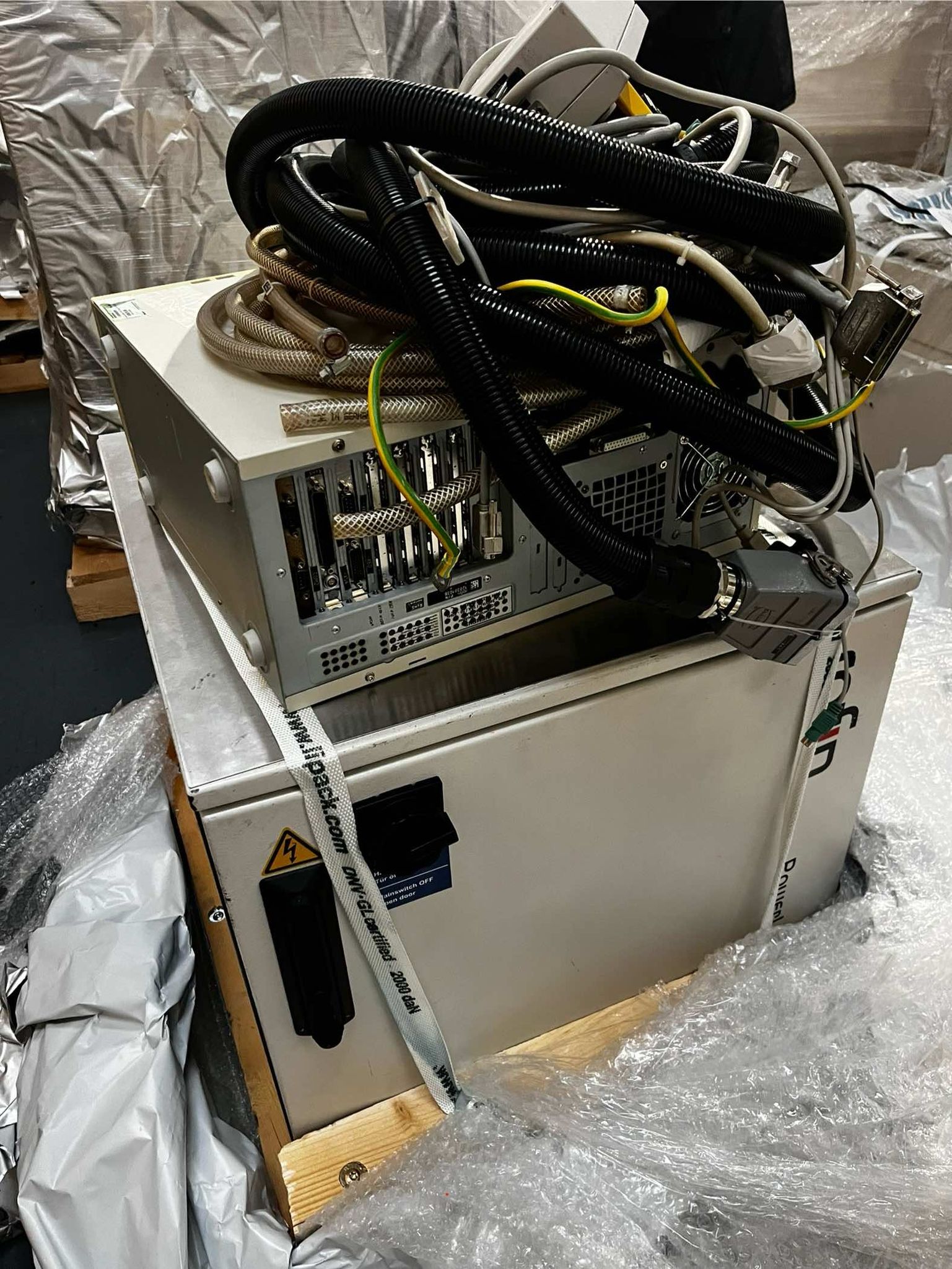 Used Yushin WSS Demount Tool DM1 Demounter  1