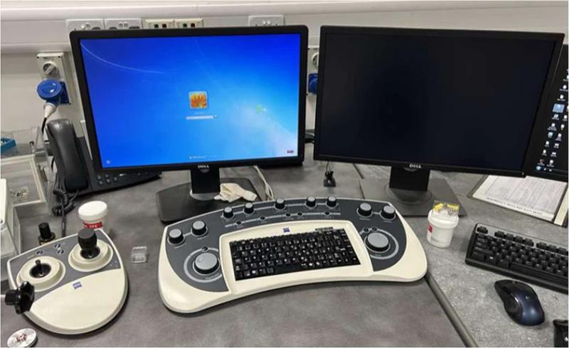 Used Zeiss Supra 55 SEM (Scanning Electron Microscope)