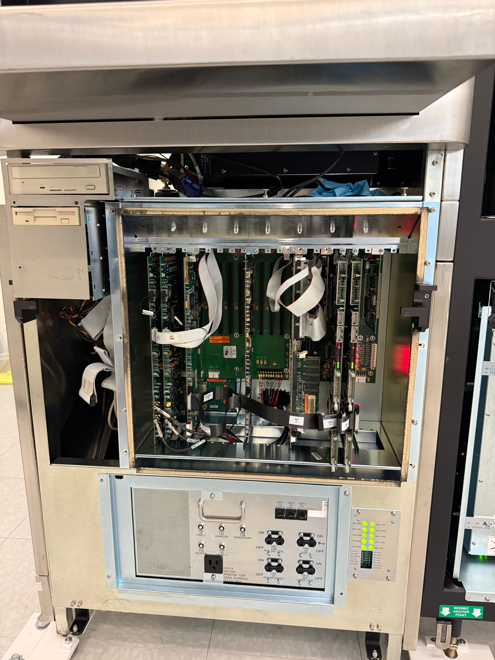 Refurbished 2004 KLA- Tencor Surfscan SP 1 DLS Unpatterened Surface Inspection