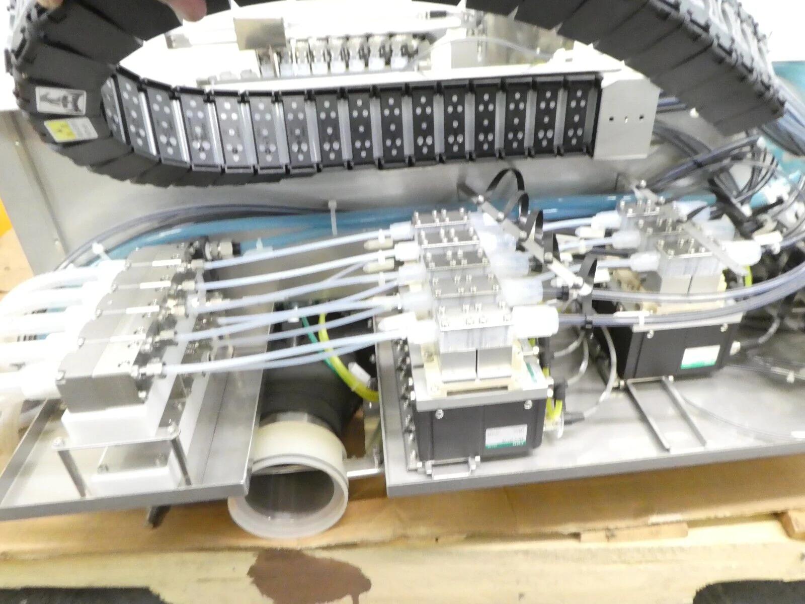 Used TEL TEL Tokyo Electron 300mm Wafer 8 Nozzle COT Coat Process Station Lithius Surplus