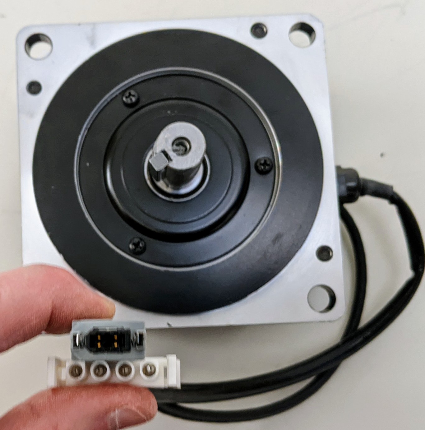 Used SERVO PACK MOTOR REPLACE SU38