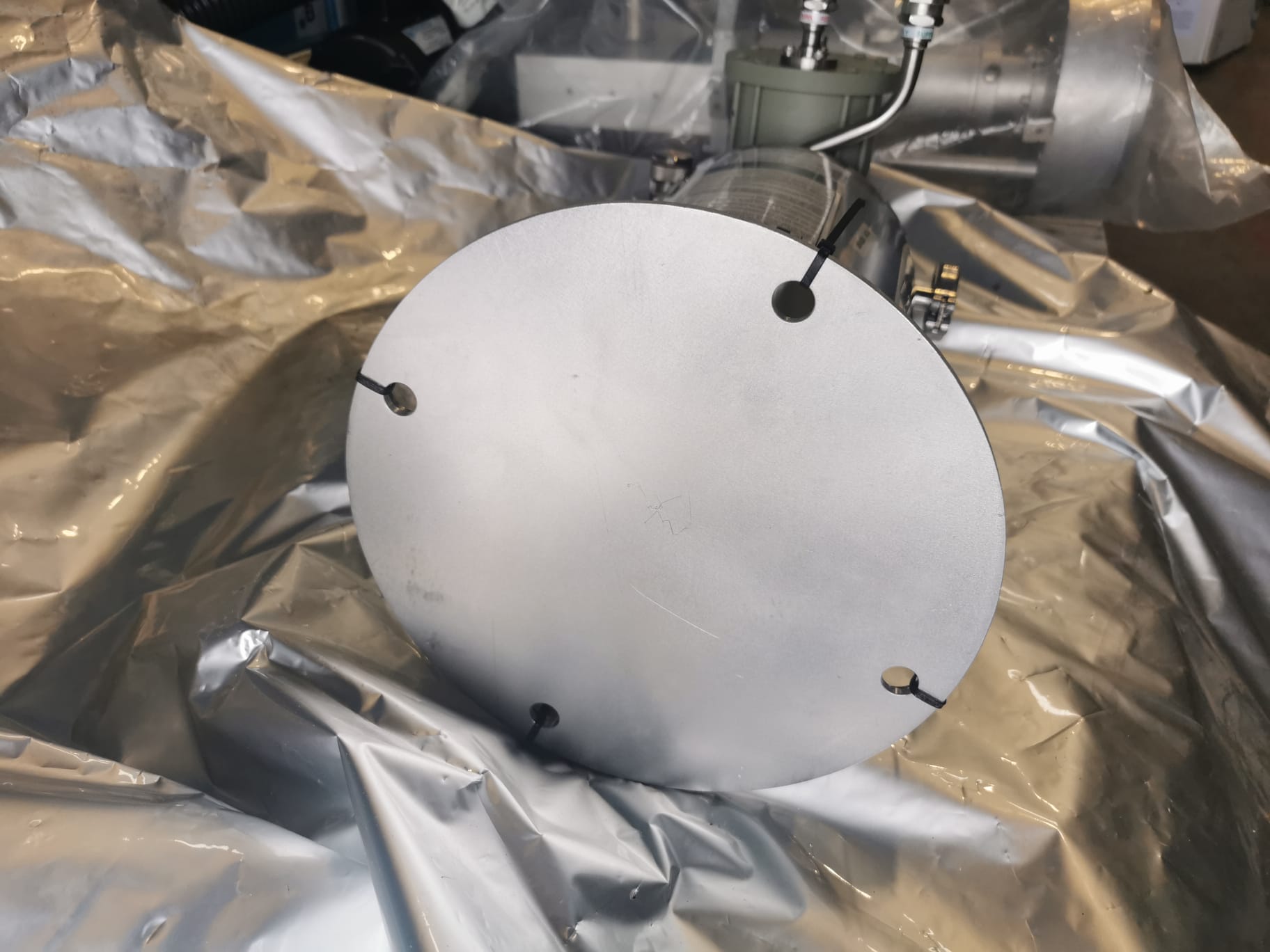 Used Eaton Nova 6200AV Cryogenics cryo pump