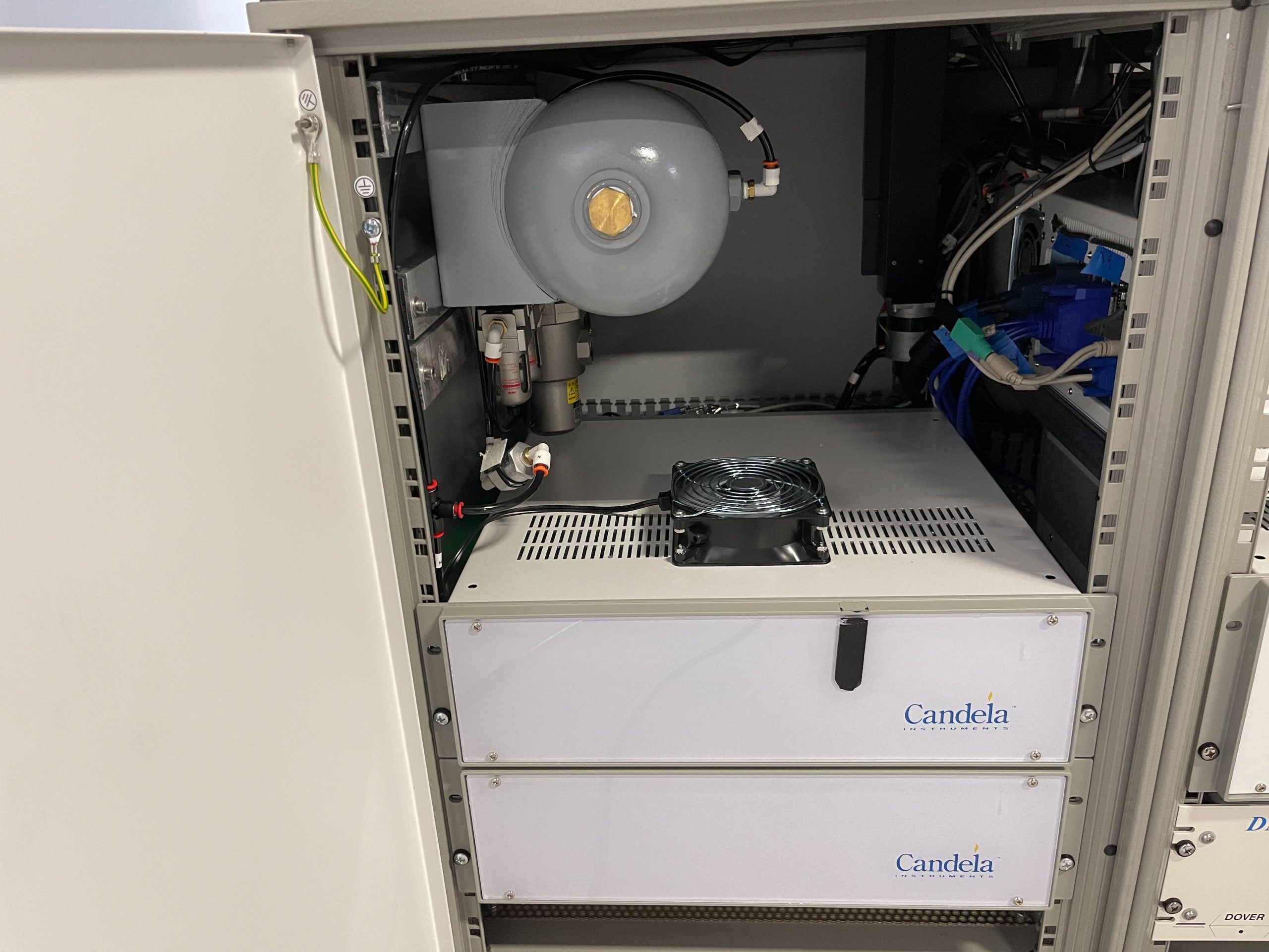 Used 2004 KLA-Tencor Candela C 2 Surface Analyzer