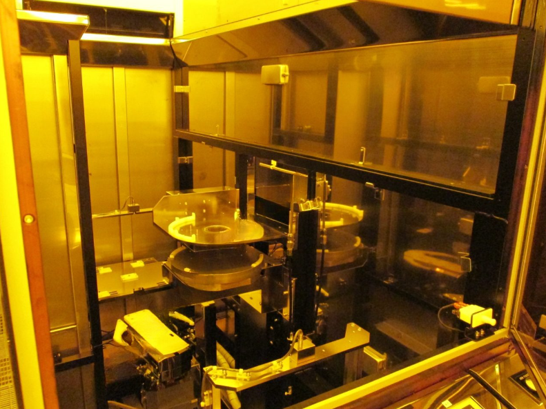 Used 1995 Tokyo Electron Ltd. (TEL) CLEAN TRACK MARK 8 MULTI BLOCK